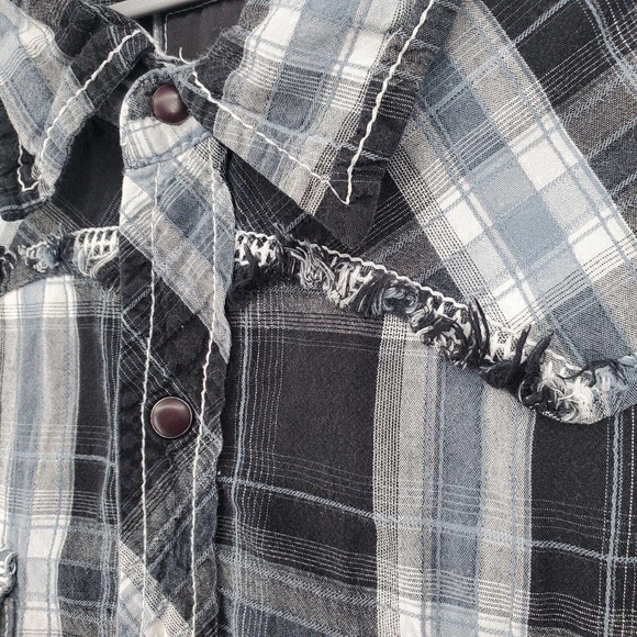 BKE Slim Fit Large Snap Button Gray Plaid Long Sleeve Shirt Double Pockets - Picture 5 of 10